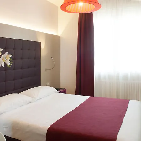 Palmanova ホテル ミラノ